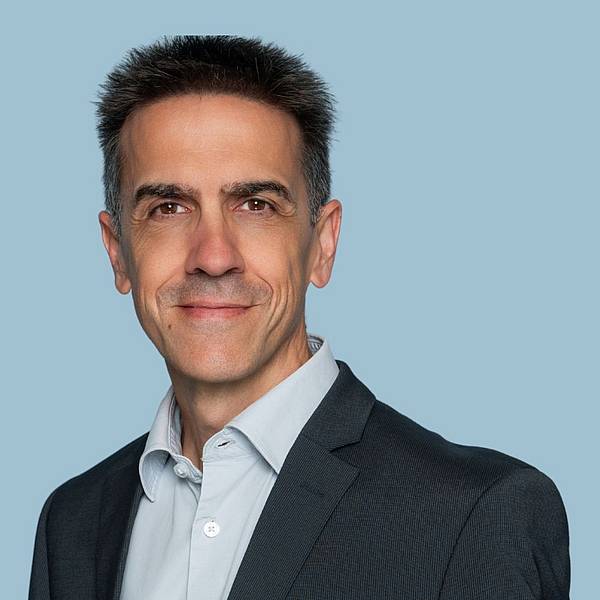 Portraitfoto von Michael Schmid