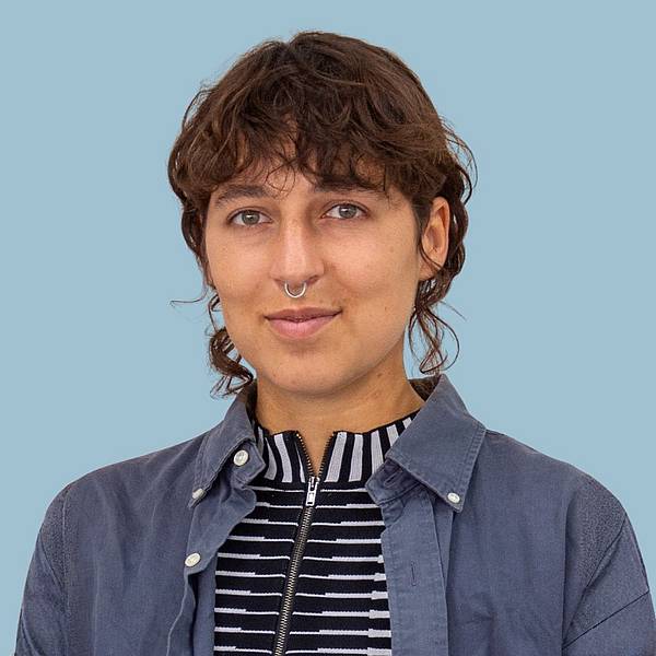 Portraitfoto von Jana Holland