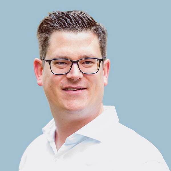 Portraitfoto von Roman Büsser