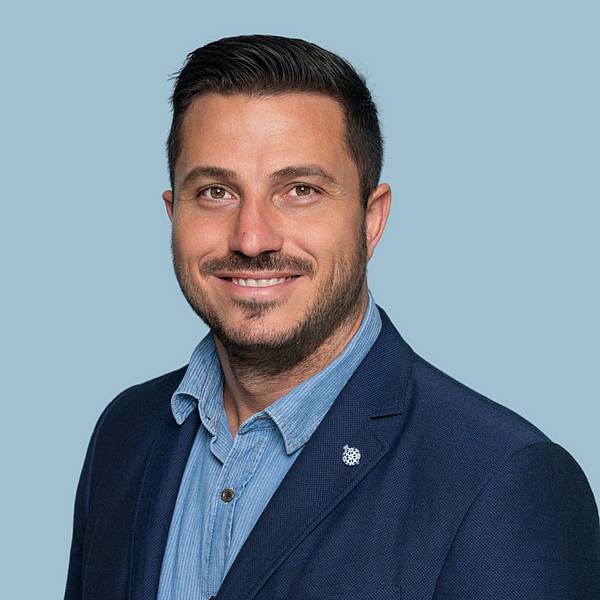 Porträtfoto von Oezcan Sükür